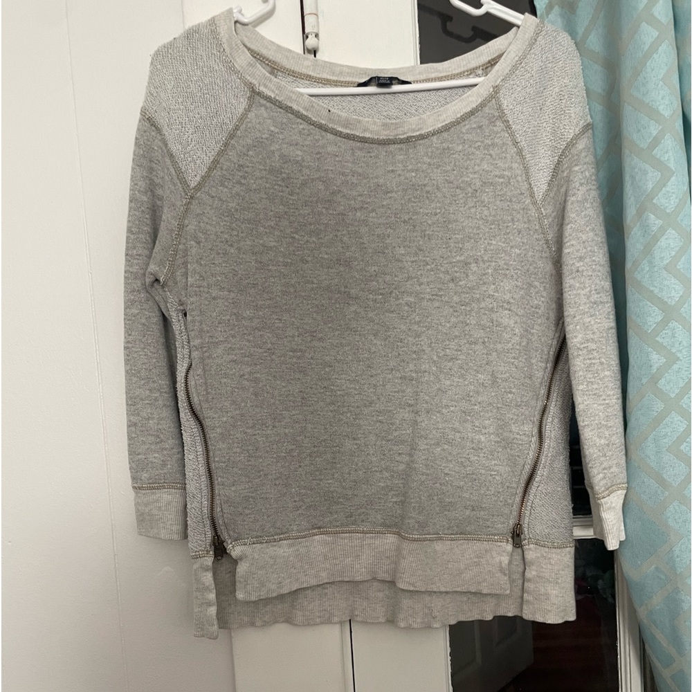 American eagle sweater